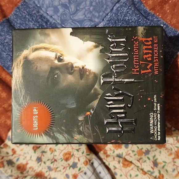 Harry Potter Hermione's Wand With Sticker Kit Deluxe Mega Kit - Picture 1 of 4